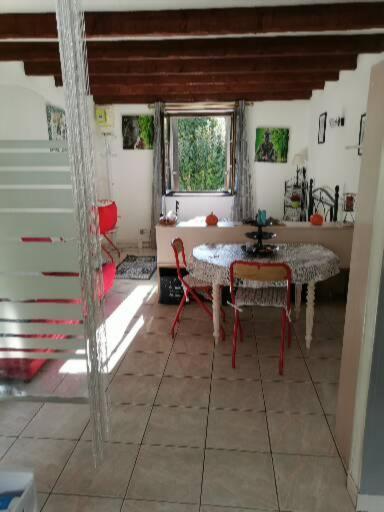 Studio Tres Agreable Totalement Independant Dans Maison Avec Cour Sans Vis A Vis Villa Vittel Exterior photo